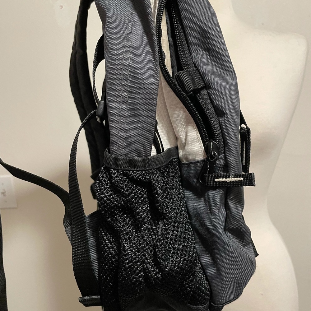 Eddie Bauer Backpack Multiple Pockets And Water B… - image 8